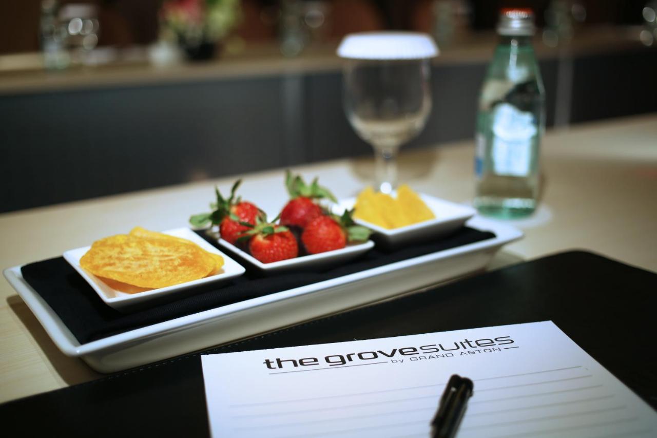 The Grove Suites By Grand Aston Cakarta Dış mekan fotoğraf
