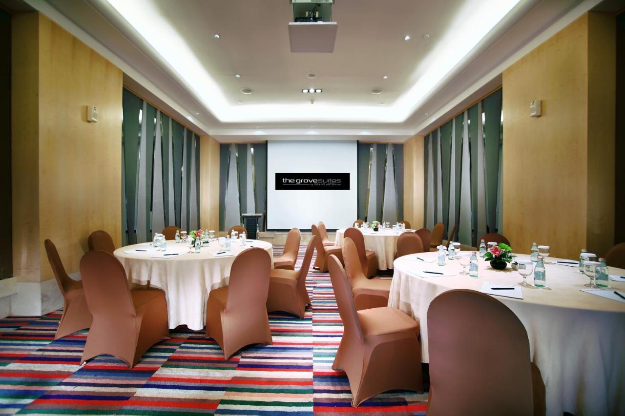 The Grove Suites By Grand Aston Cakarta Dış mekan fotoğraf