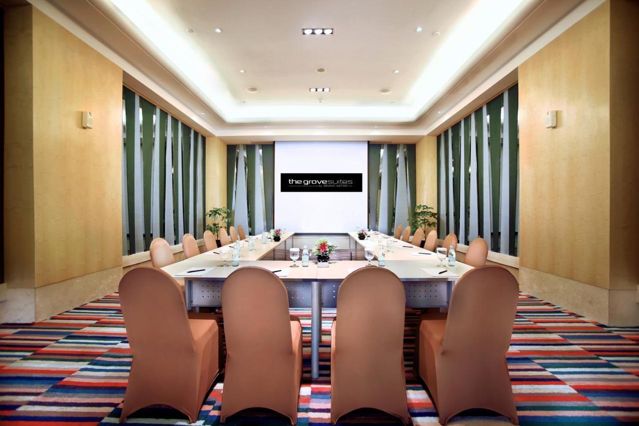 The Grove Suites By Grand Aston Cakarta Dış mekan fotoğraf