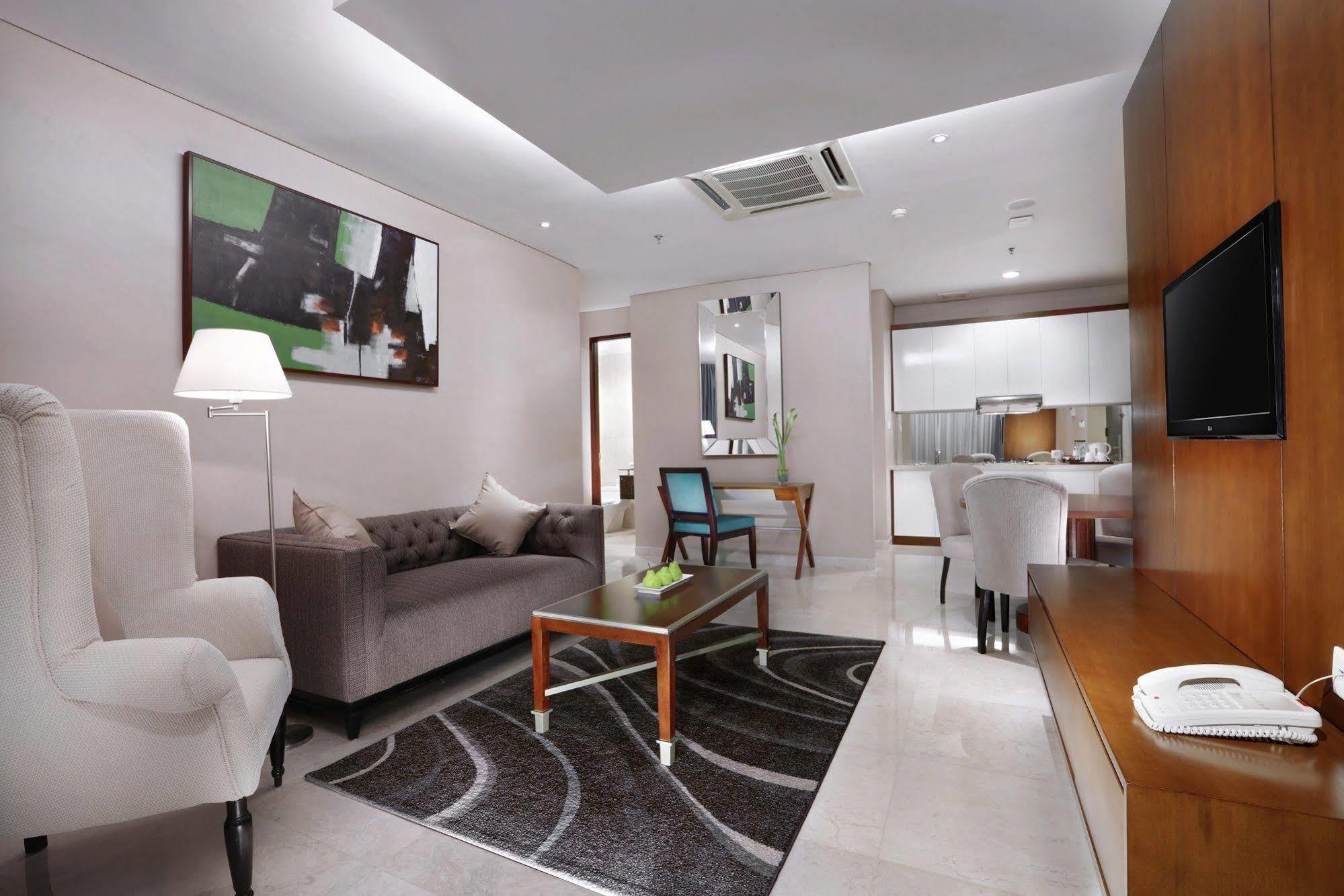 The Grove Suites By Grand Aston Cakarta Dış mekan fotoğraf